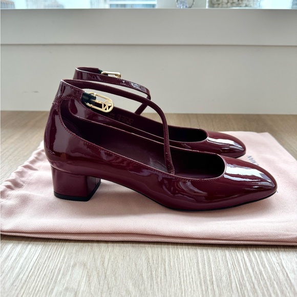 BNWT Stuart Weitzman Jane 35MM Patent Leather Pumps – Rosewood (US 7) - Picture 6 of 10